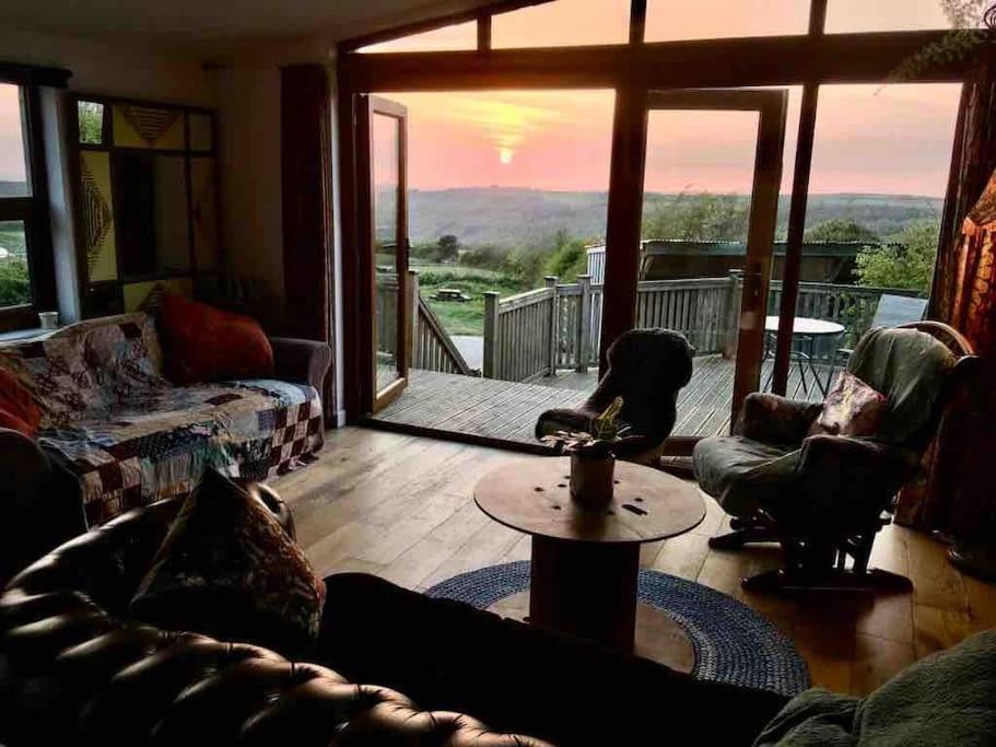 Spacious Cabin On Isolated Farm With Sea View Bude Exterior photo