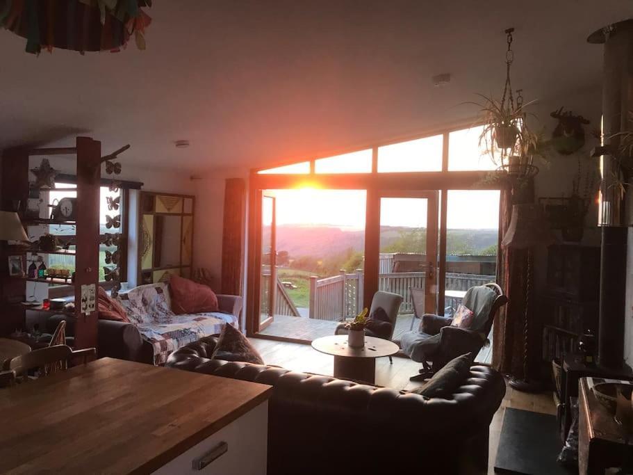 Spacious Cabin On Isolated Farm With Sea View Bude Exterior photo